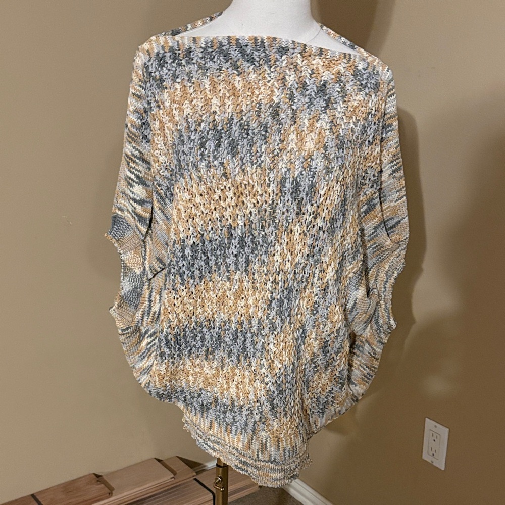 Easel Gray and Tan Knit Women's Poncho